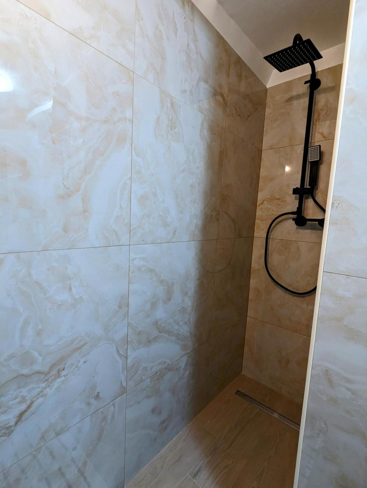 Incentro Apartment Genoa Luaran gambar